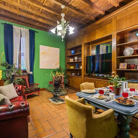 Fico Giallo - Piazza Navona Apartment-2