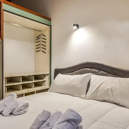 Fico Giallo - Piazza Navona Apartment-3